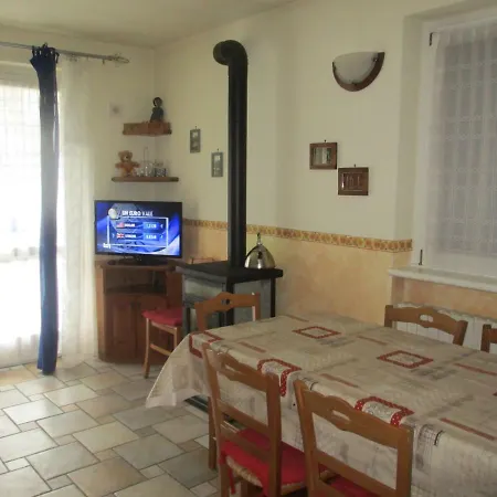 Alessia House