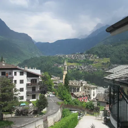 Alessia House * Chiesa in Valmalenco